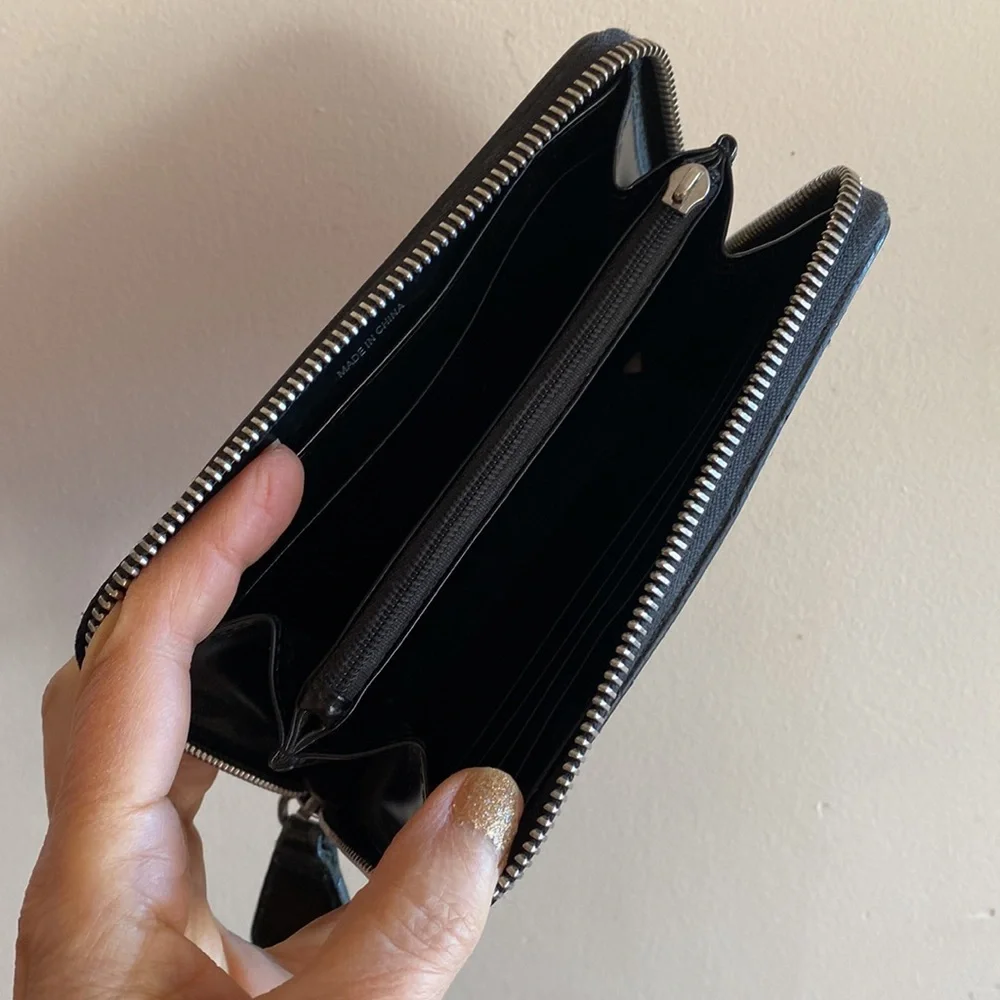 Burberry Wallet - Picture 6 of 7